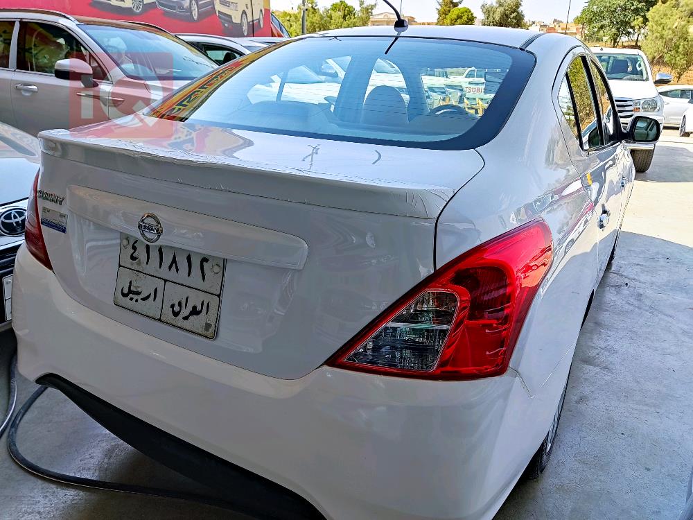 نیسان سەنی